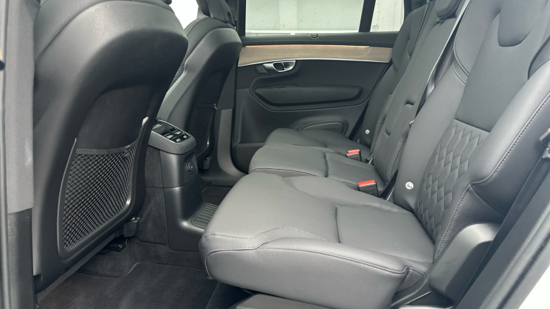 Volvo XC90 2.0 T8 PHEV Plus Dark 5dr AWD Geartronic Estate